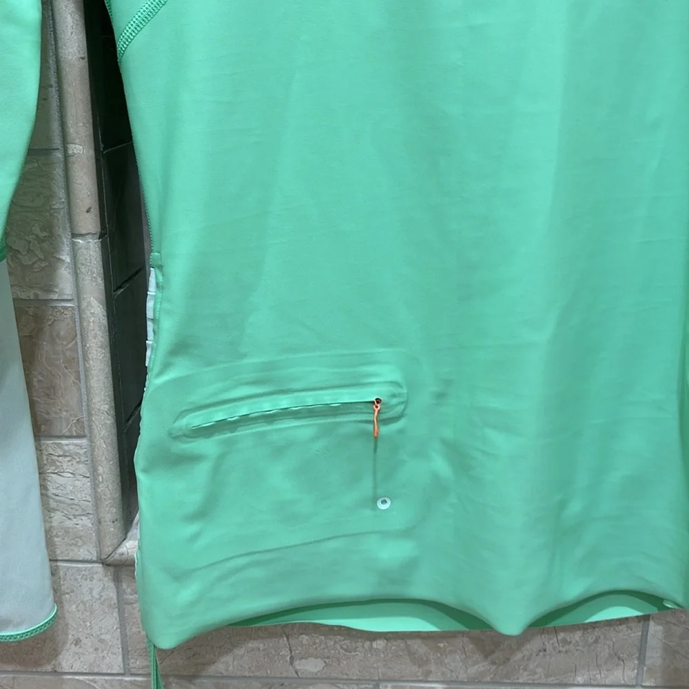 Lululemon Long Sleeve Sun Shirt Size 8 - Picture 7 of 8